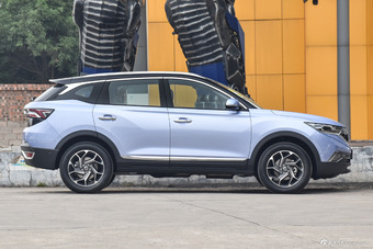 2019款风神AX7 1.6T自动AI领航型