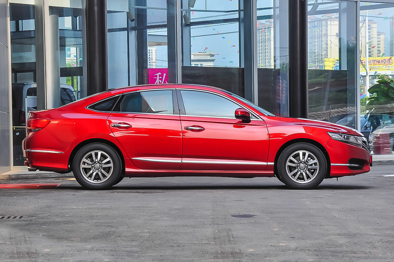 2015款思铂睿2.0L自动典藏版EXi-L