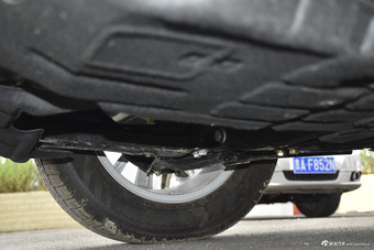 2016款幻速S6 1.5T 手动领先型 大地棕