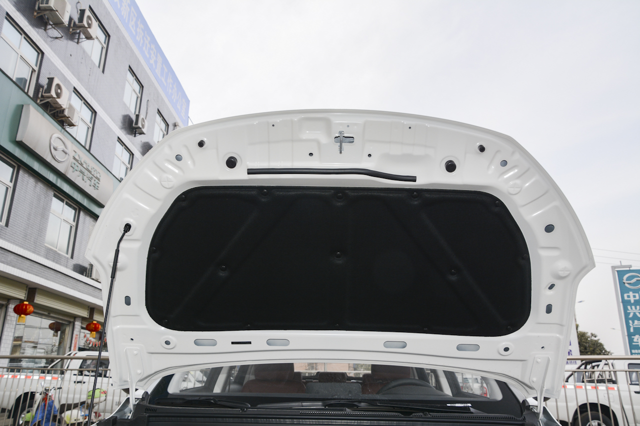 2018款北汽绅宝D50 1.5L CVT尊贵智联版 