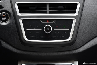 2019款奔腾X40 1.6L自动互联智享型