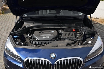 2018款宝马2系旅行车220i 2.0T自动豪华套装