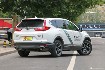 2017款CR-V 1.5T 240TURBO自动四驱豪华版