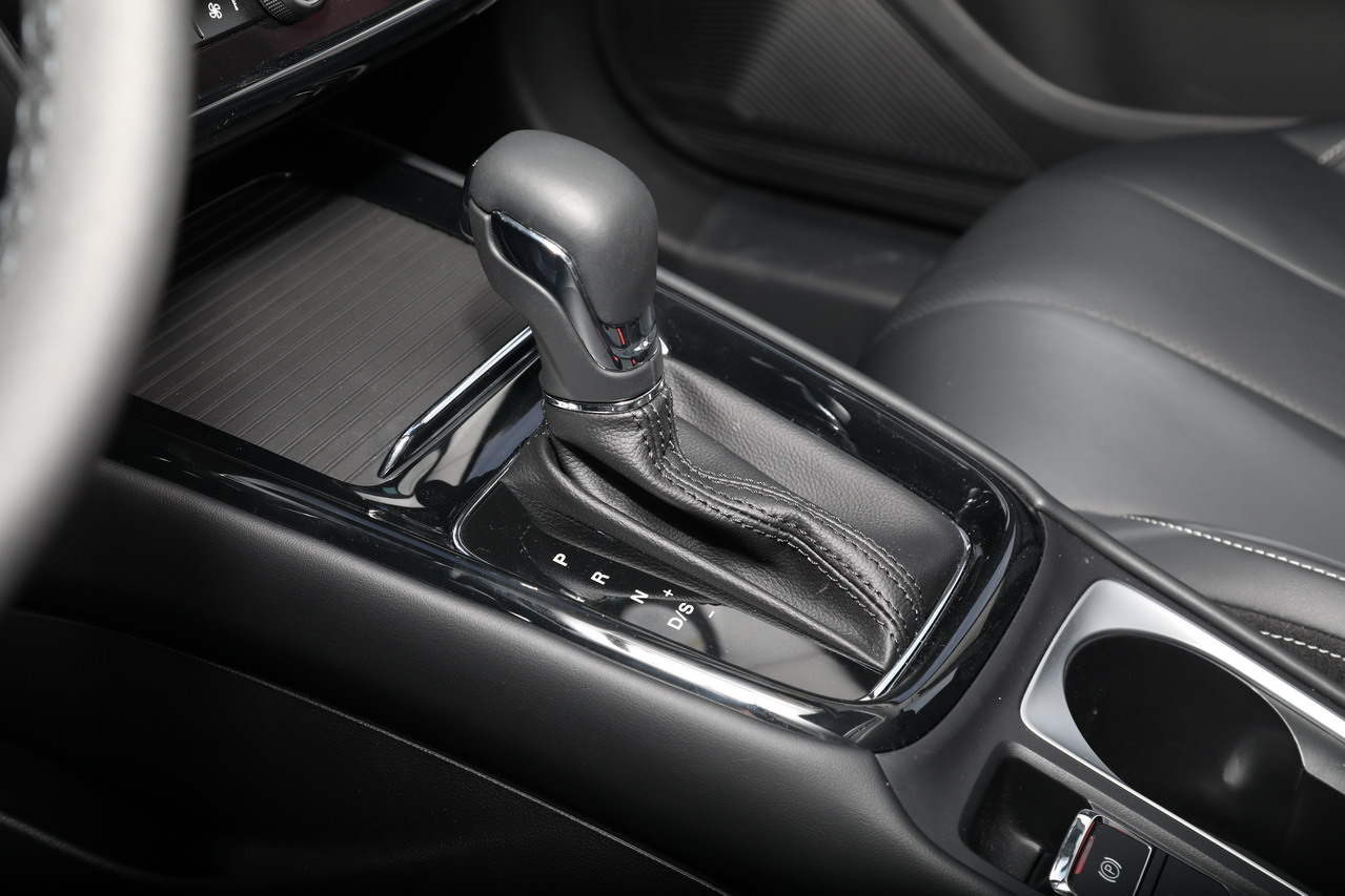 2019款荣威i5 20T自动智联网超能智尊版 