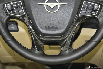 2015款海马M8 1.8T自动舒适型