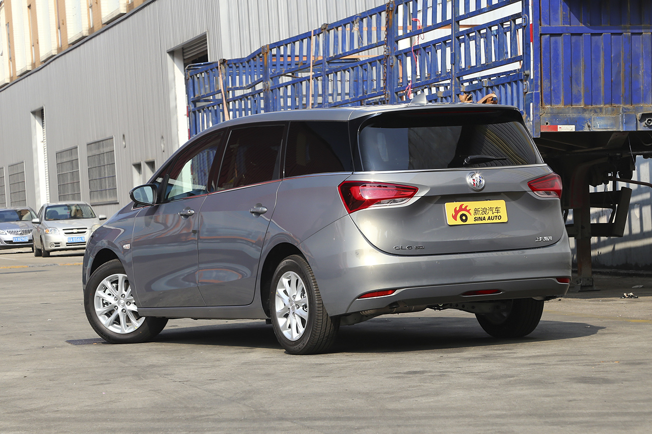 2018款别克GL6 1.3T自动18T豪华型6座 