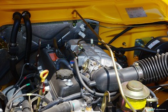 2016款BJ 212 2.0L手动方门四驱豪华型 国V