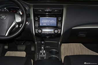2016款天籁2.5L自动 XL-UpperNAVI Tech智尊版