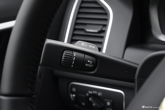 2017款沃尔沃XC60 2.0T自动T5 AWD智远升级版