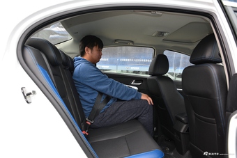 2017款帝豪EV EV300三厢精英型