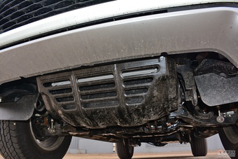 2017款帕杰罗·劲畅SPORT 3.0L自动V6中东版