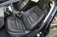 2017款众泰SR9 2.0T 手动极致之梦版（黑色）