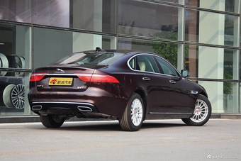 2017款捷豹XFL 2.0T自动200PS豪华版