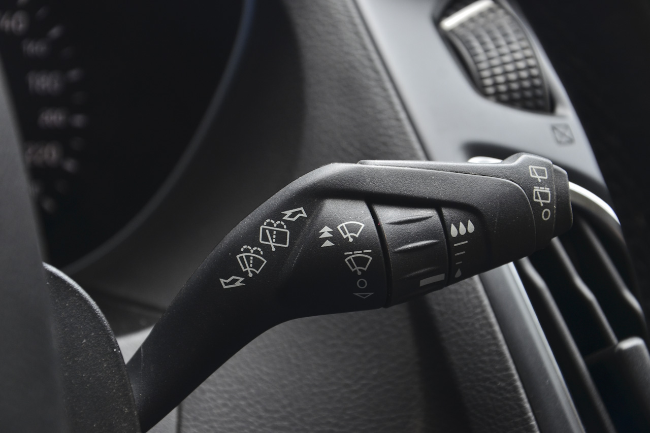 2017款福克斯两厢1.0T手动超能风尚型智行版EcoBoost 125