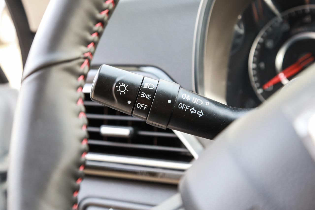 2016款大迈X5 1.5T手动豪华7座型 国五 萨丁白