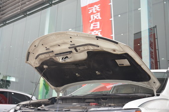 2014款奇骏2.5L自动XV NAVI四驱至尊版