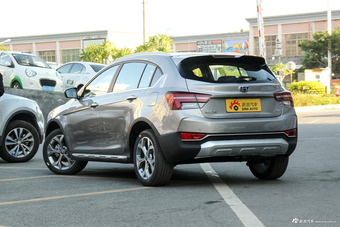 2018款吉利远景S1 1.4T自动锋睿型