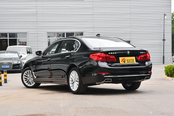 2018款宝马 5系改款 530Li xDrive 豪华套装