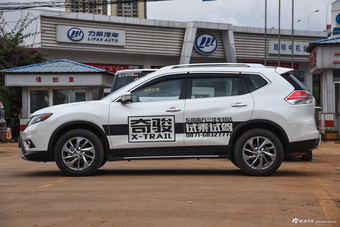 2014款奇骏2.5L自动XV NAVI四驱至尊版