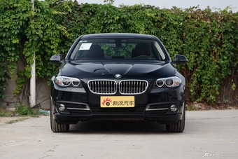 2017款宝马5系2.0T自动528Li 领先型