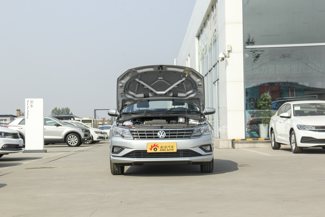 2017款捷达1.5L自动豪华型图片