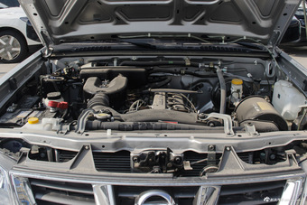 2011款D22皮卡 2.4L手动汽油两驱标准型