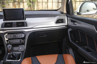 2017款北汽威旺M50F 1.5L手动舒适型