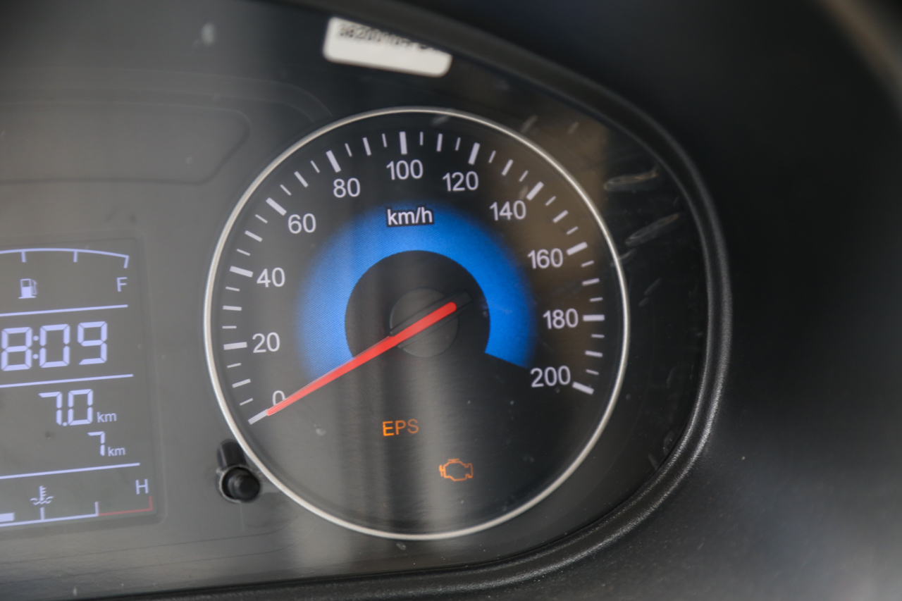 2016款风光370 1.5L手动标准型7座 摩卡棕