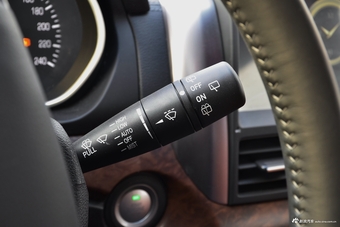 2017款北京BJ80 2.3T捍卫者