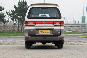 2017款菱智 M3L 2.0L 7座舒适型