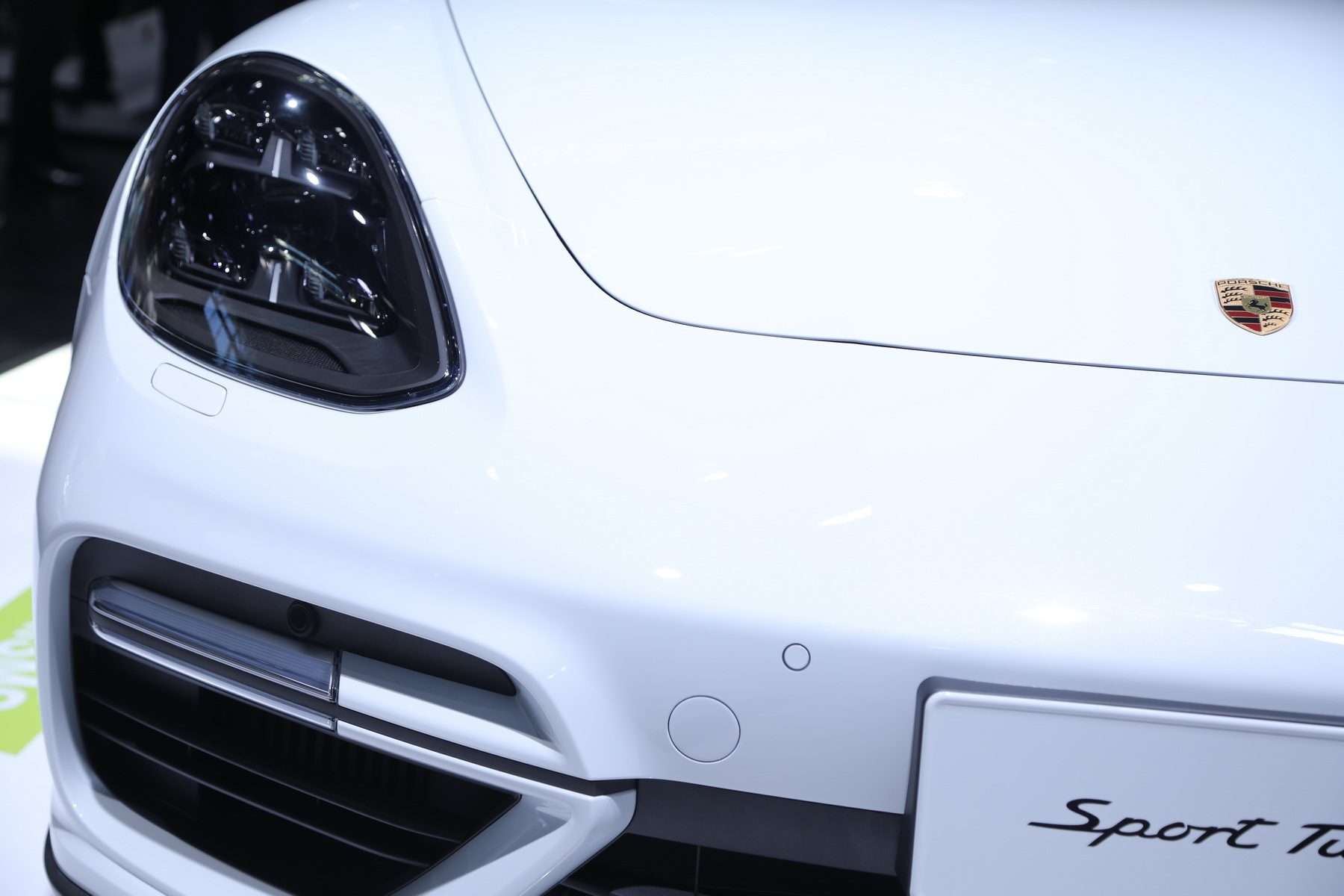 保时捷Panamera Turbo S E-Hybrid Sport Turismo