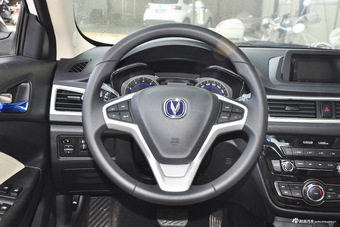 2016款悦翔V7 1.6L自动乐享型国V