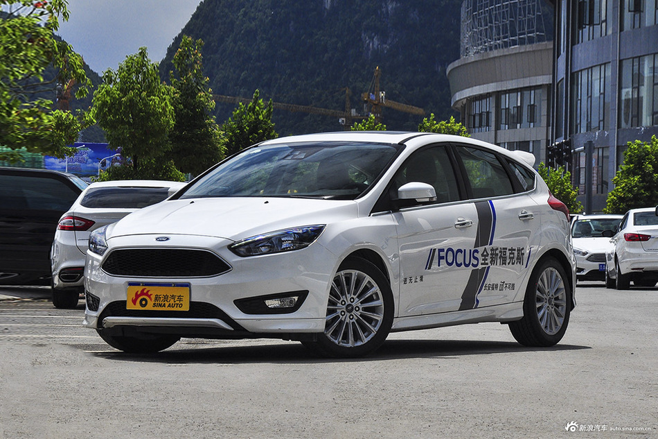 2015款 福克斯 两厢 EcoBoost 180 自动运动型