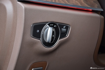 2018款奔驰E级改款3.0T自动 320 L 4MATIC