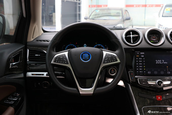 2017款比亚迪唐 全时四驱豪雅型