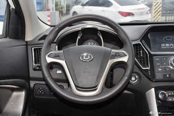 2017款圣达菲1.5T手动两驱智享i3型