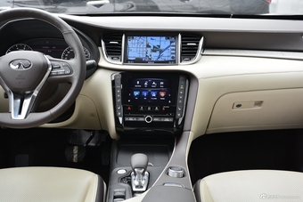 2018款英菲尼迪QX50 2.0T自动四驱旗舰版