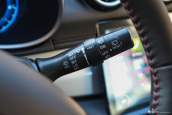 2016款凯翼X3 1.6L手动智联III版