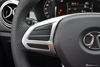 2018款北汽绅宝智行1.5T手动精英版