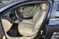 2015款荣威950 2.0T自动豪华行政版