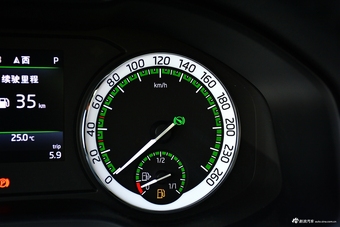 2017款柯迪亚克2.0T自动380TSI四驱旗舰版7座