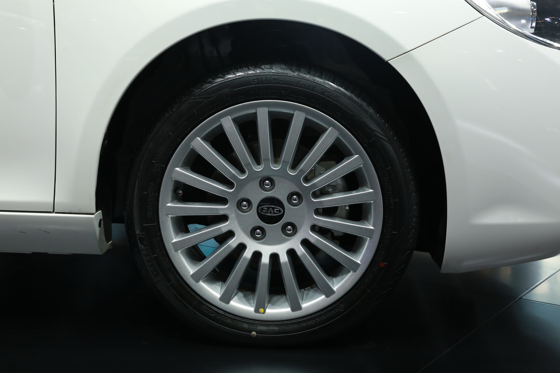 江淮iEVA50新能源