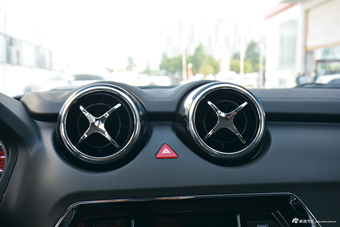 2018款东南DX3 1.5L手动豪华型