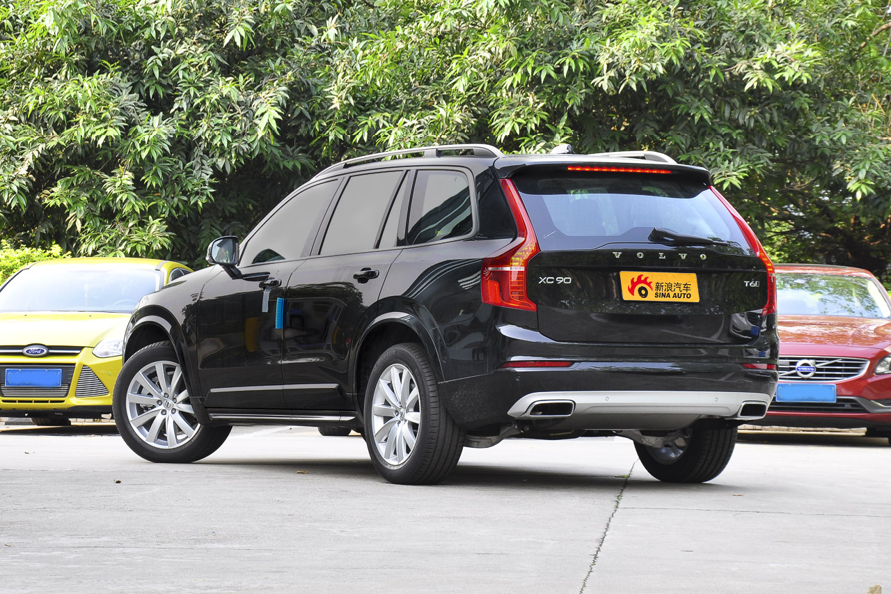 2015款沃尔沃XC90 2.0T自动 T6智雅版7座