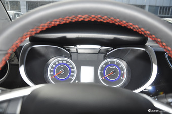 2016款中华V3 1.5L手动精英型