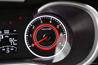 2017款中华H3 1.5L自动精英型