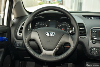 2016款起亚K3 1.6L手动GL