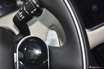 2018款揽胜星脉3.0T自动P380 R-DYNAMIC SE