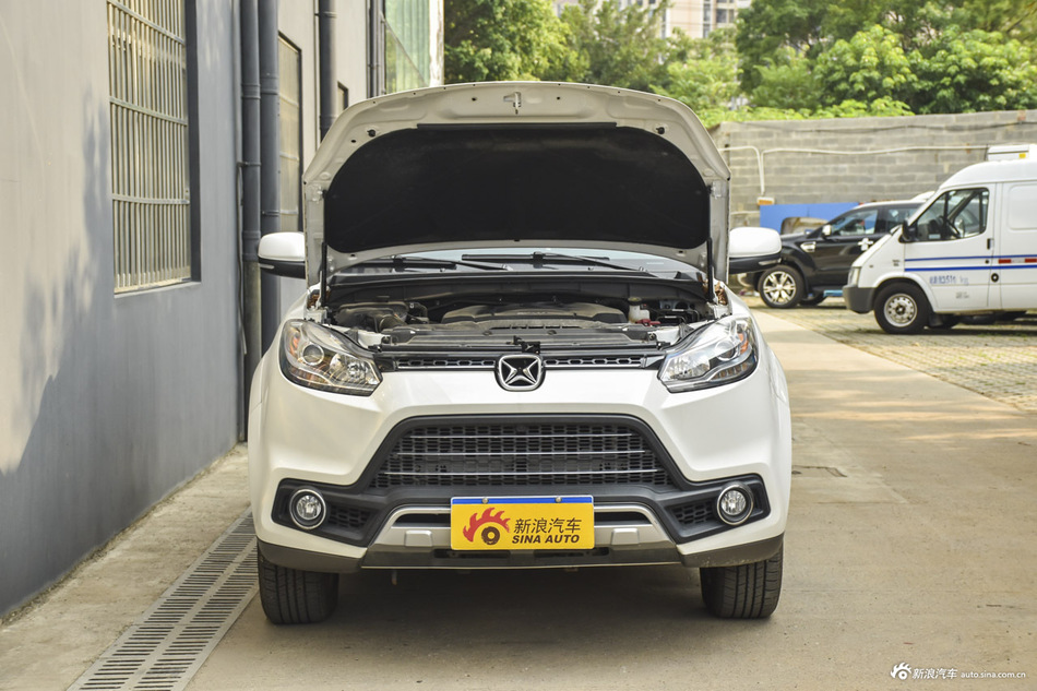 2016款驭胜S350 2.0T手动四驱汽油豪华天窗版5座