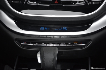 2018款东南DX7 Prime 1.8T自动DCT旗舰型